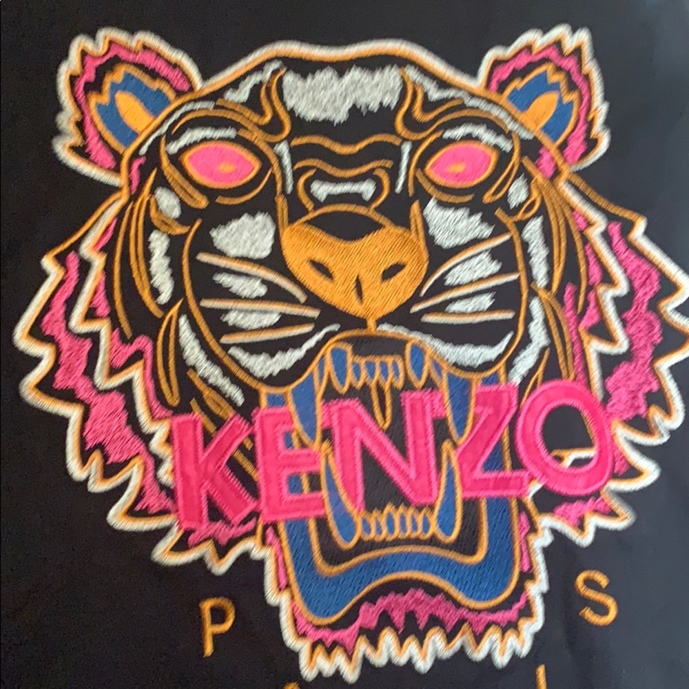 Authentic Kenzo T shirt never worn